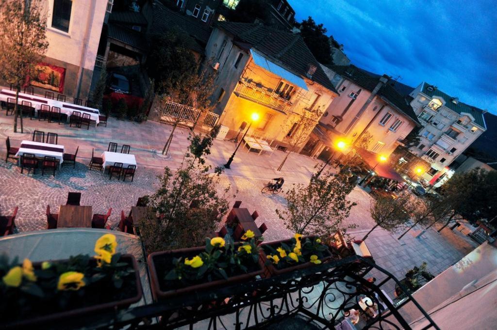 Hotel Room City Square With Great View No Parking Скопие Екстериор снимка